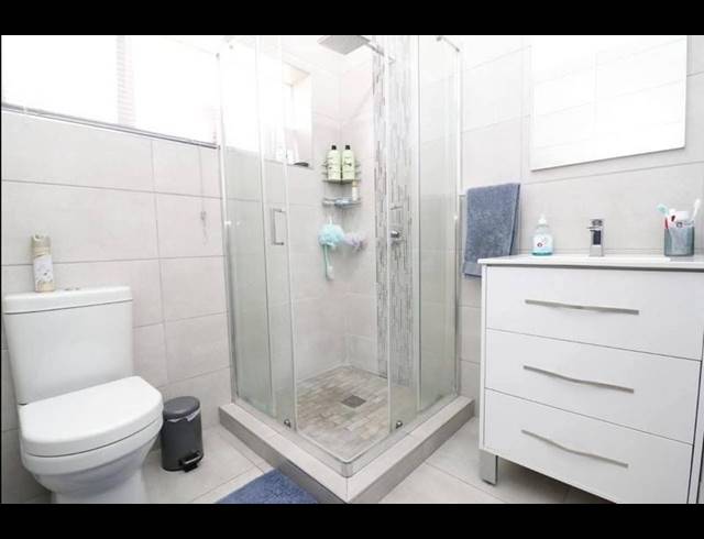1 BEDROOM PROPERTY TO RENT IN STRUBENVALE